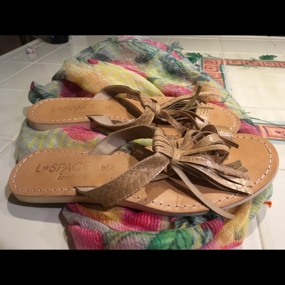 L Space Cocobella sandals size 8.5 /39